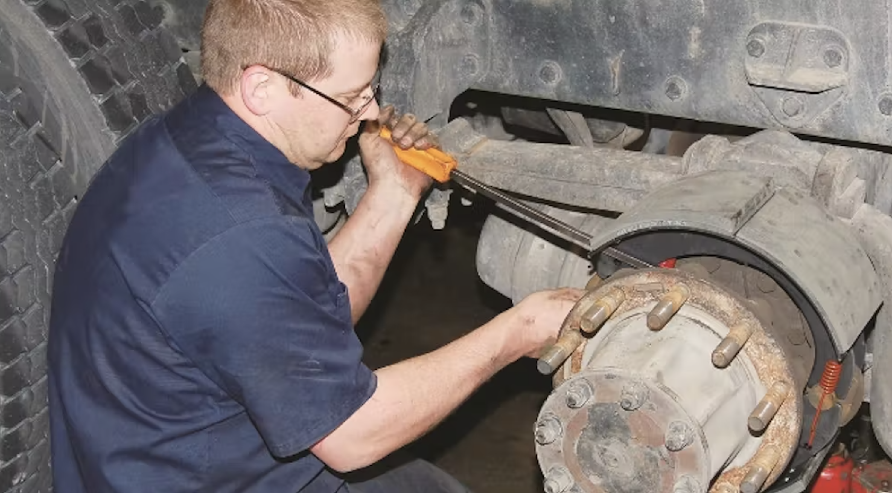 this image shows truck brake service in Carrum Downs, VIC